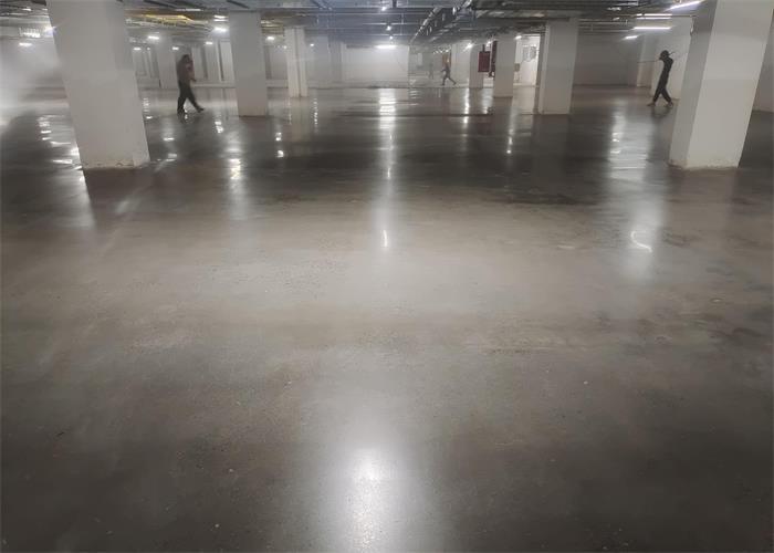 石家莊某車庫固化地坪施工！